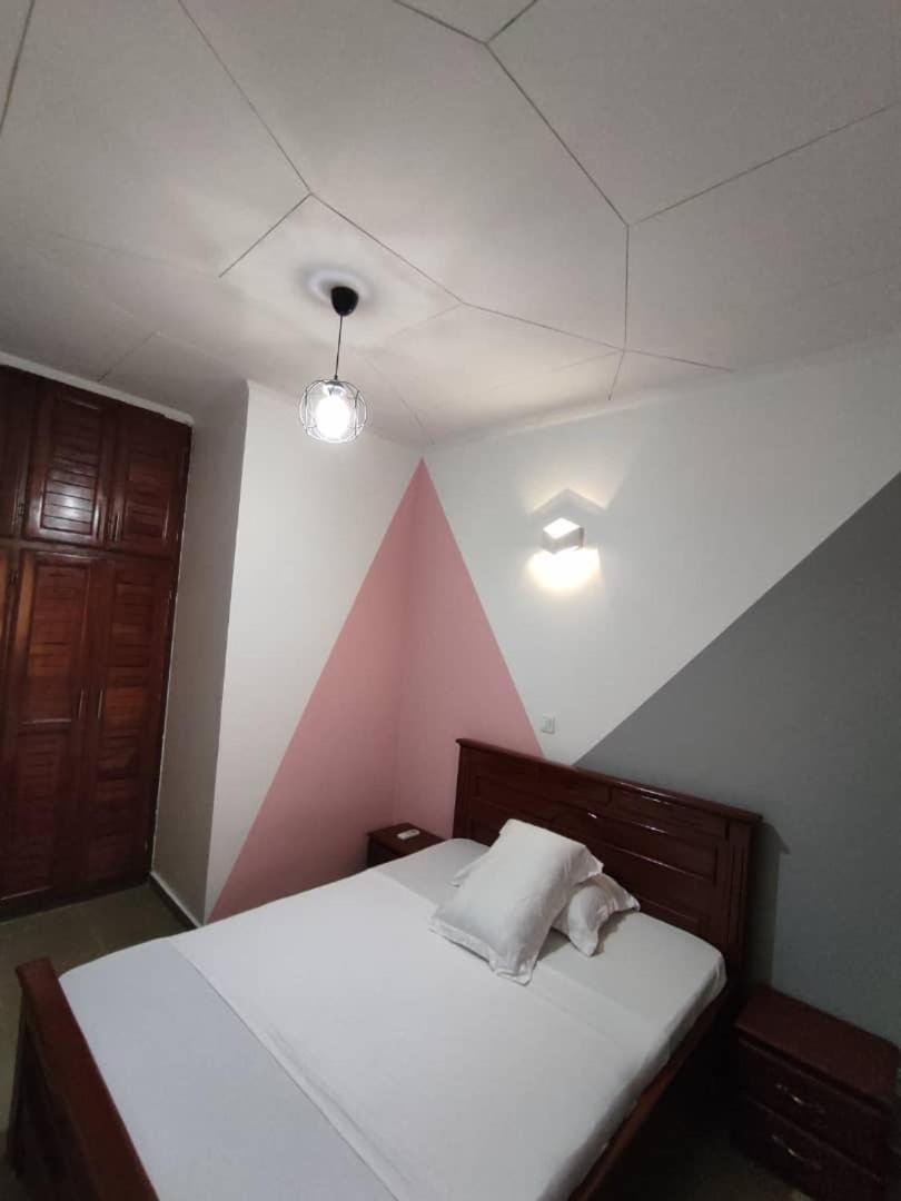 Hotel Appart B4U - Etoudi Yaoundé Extérieur photo